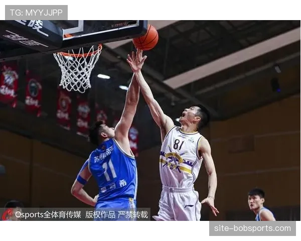 上海久事攻防两端均衡稳定 七人得分上双展现阵容深度 上海久事攻防两端均衡稳定 七人得分上双展现阵容深度